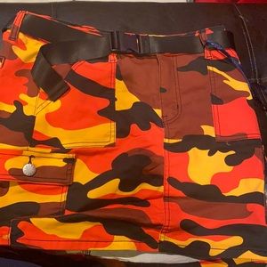 This skirt has never been worn very cute colors!